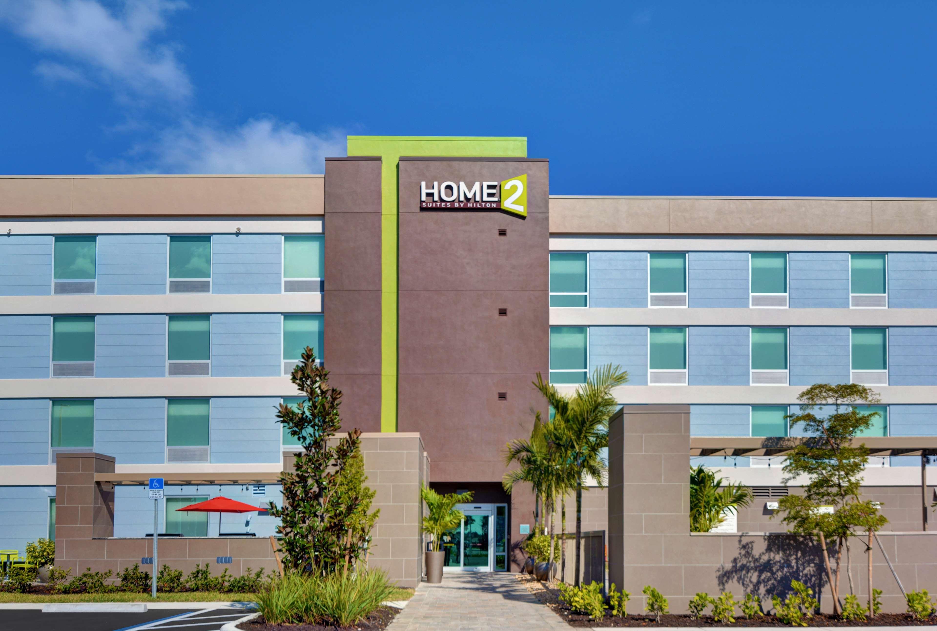 Home2 Suites By Hilton Fort Myers Colonial Blvd Eksteriør billede